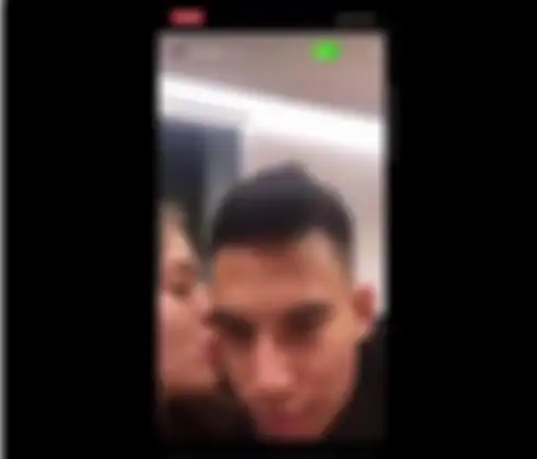 Tangkapan Video Diduga Adhisty Zara Ciuman dengan Okin