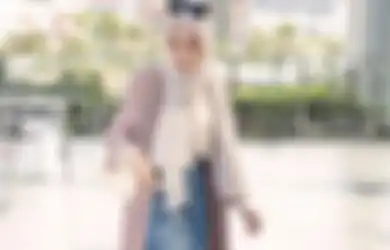 5 OOTD Hijab Warna Cokelat Nude ala Hamidah Rachmayanti. Manis Banget!