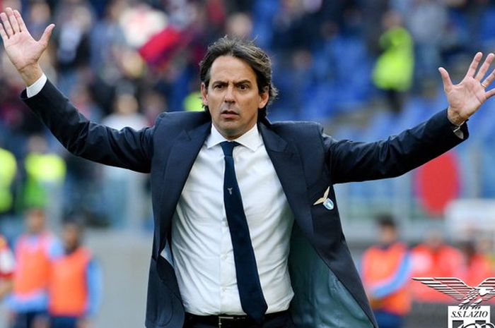 Ekspresi pelatih Lazio, Simone Inzaghi, dalam laga Liga Italia kontra Bologna di Stadion Olimpico.