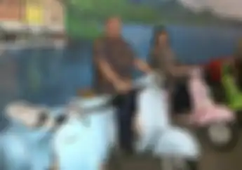 Tinggal Kenangan, Pose Kemesraan Mantan Presiden SBY Bareng Ani Yudhoyono Naik Vespa di Jawa Timur
