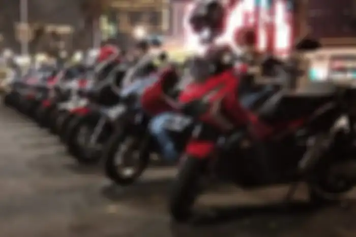 Pecinta skutik adventure Honda ADV150 mempelopori komunitas pertama Honda ADV150