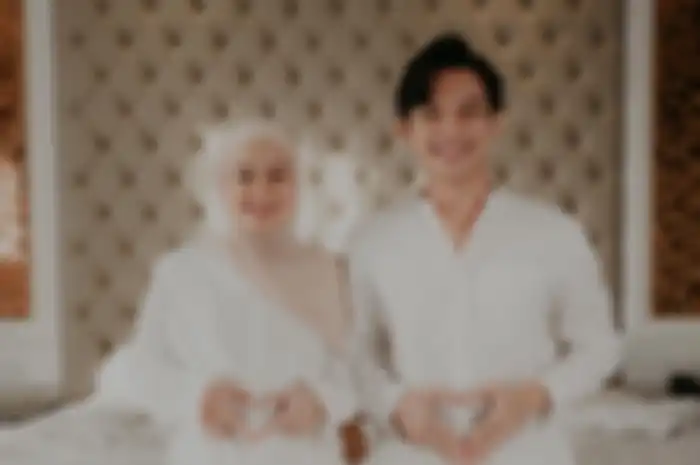 Dinda Hauw dan Rey Mbayang