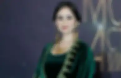 Jawaban Kalem Tissa Biani Buat Netizen yang Bilang Makeup-nya Mirip Tante-tante