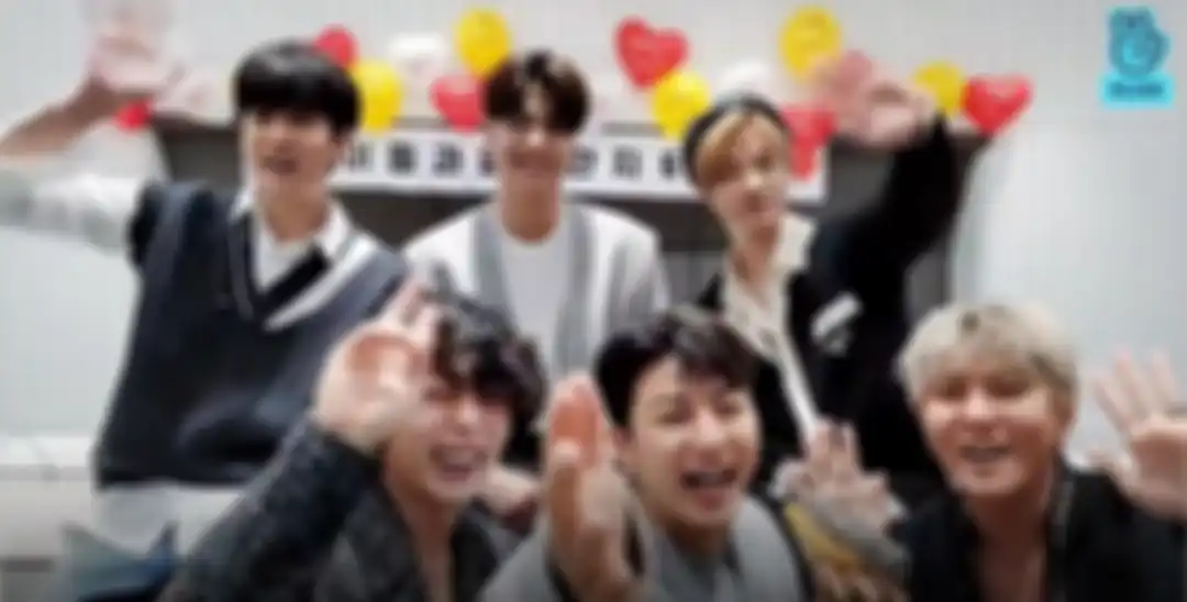 v Live iKone