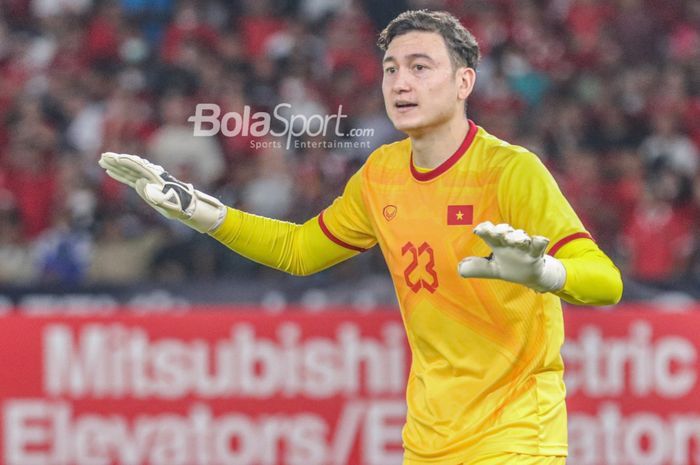 Kiper timnas Vietnam, Dang Van Lam, sedang bertanding dalam laga leg pertama semifinal Piala AFF 2022 di Stadion Gelora Bung Karno, Senayan, Jakarta, 6 Januari 2023.