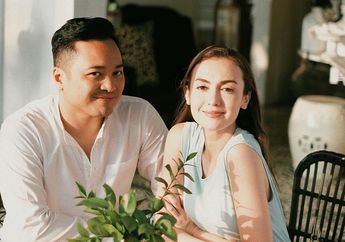 Setelah Penantian 10 Tahun, Rianti Cartwright dan Cassanova Dikarunia Bayi Perempuan, Selamat!