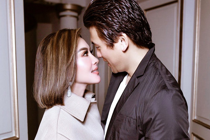 Syahrini dan Reino Barack