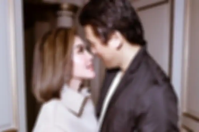 Syahrini dan Reino Barack