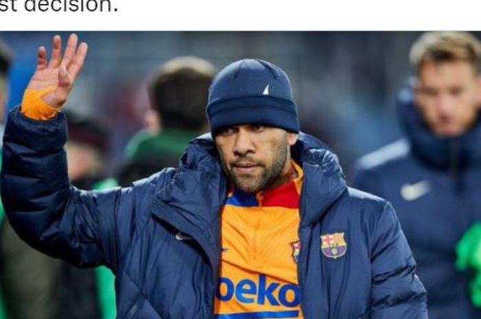 Dani Alves tak akan bermain jika Barcelona lolos ke fase gugur Liga Europa 2021-2022.