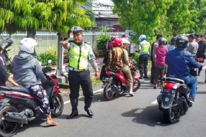 Ilustrasi razia kepolisian