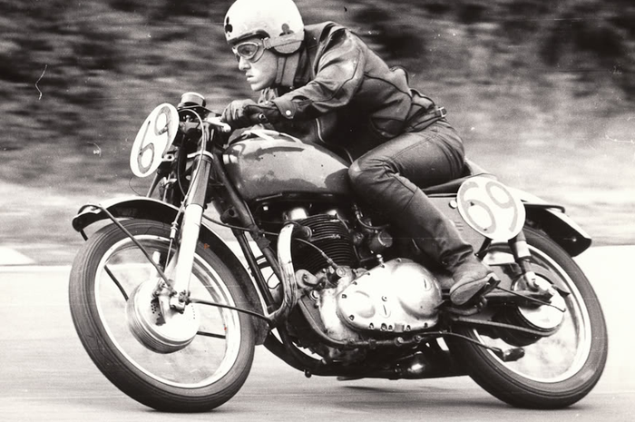 Awal mula kemuculan cafe racer