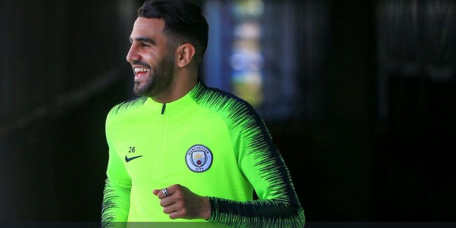 Riyad Mahrez Gunakan HP Rusak, Ingatkan Kisah Sadio Mane yang Hampir Mirip