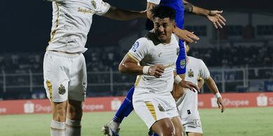 Hasil Super League - Diwarnai Gol Roket Beckham, Persib Rebut Puncak usai Menang Comeback dari Bhayangkara FC