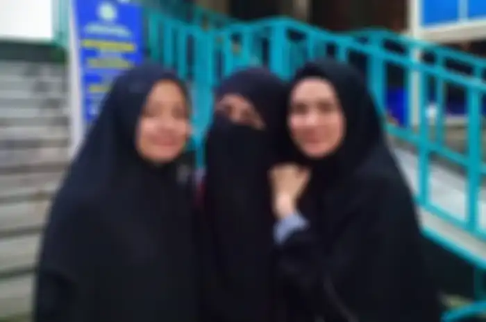 Umi Pipik Itikaf bareng Mulan Jameela