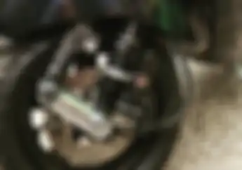 Dibanderol Rp 2 Jutaan, Sokbreker Scarlet Buat Vespa Matic Bikin Riding Lebih Aman