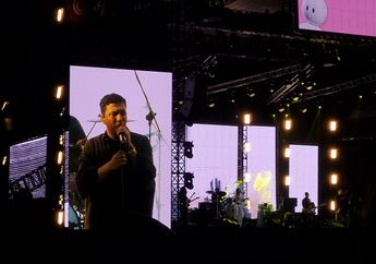 Sal Priadi Bawakan Lagu Gala Bunga Matahari di Bigu Festival 2024, Penonton Banjir Air Mata