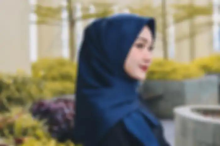 Hijab warna navy
