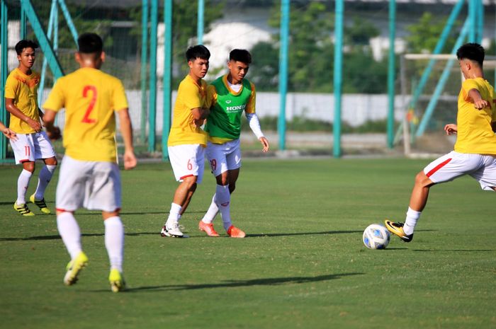 Pemain timnas U-19 Vietnam saat menjalani persiapan jelang tampil di Piala AFF U-19 2022.