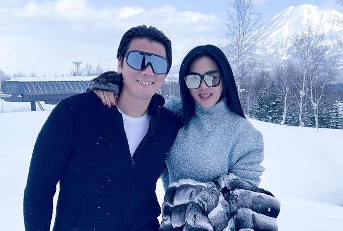 Reino Barack dan Syahrini