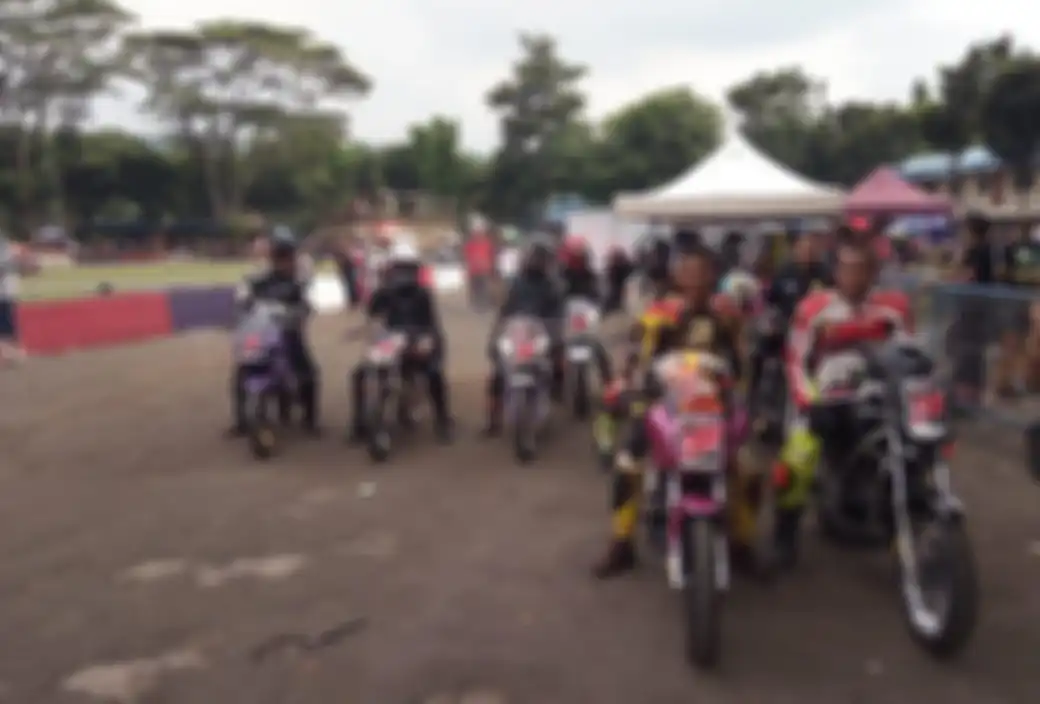 Suzuki RGR 150 masih eksis di sirkuit