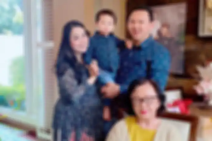 Puput Nastiti Devi tak kuasa menahan air mata saat dinyatakan positif Covid-19, begini ungkapan hatinya.