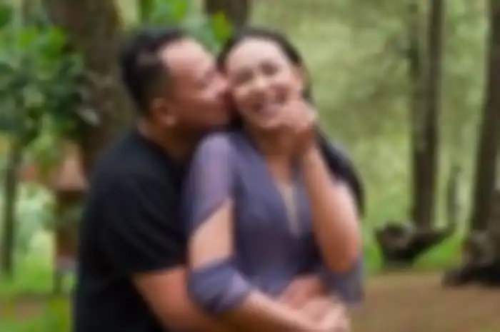 Vicky Prasetyo dan Kalina Ocktaranny lakukan prewedding
