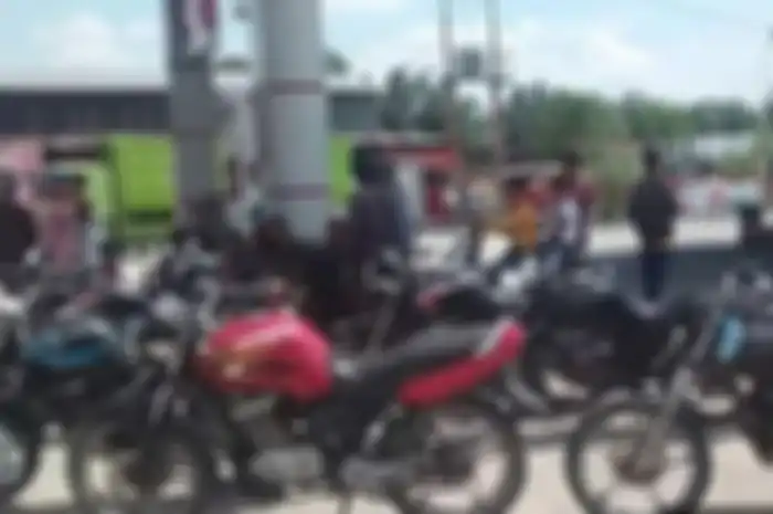 Ilustrasi motor Suzuki Thunder sering dipakai penjahat menimbun bensin subsidi, di Samarinda warga pasrah.
