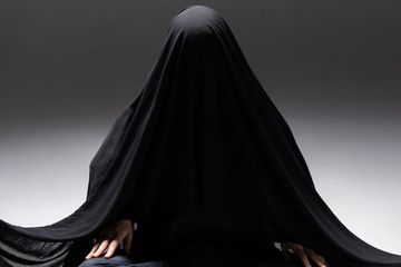 Ilustrasi wanita bercadar