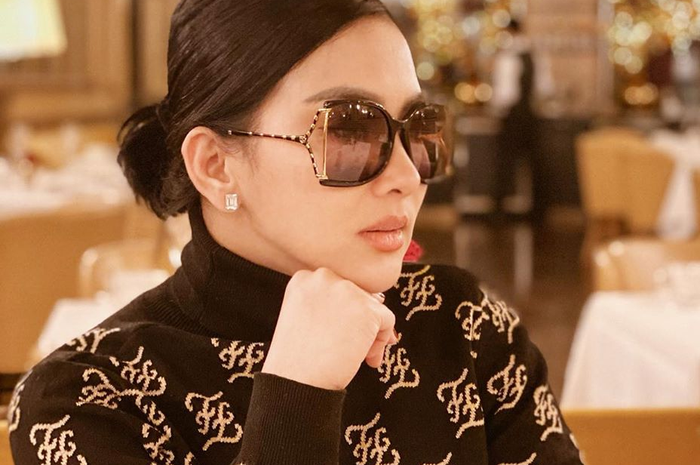 Pangling Banget! Syahrini Ganti Warna Rambutnya Jadi Lebih Cantik Natural