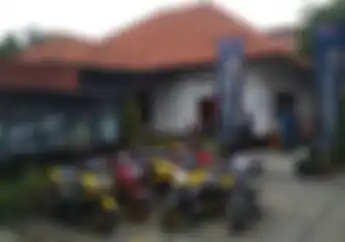 Mantap! Ada Yamaha Lexi Mejeng di Customaxi Yamaha Bandung