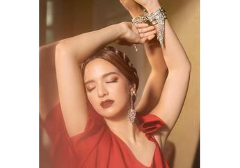 Nia Ramadhani Pakai Celana Ketat Seksi Bikin Salah Fokus, Tiru Gayanya Yuk!