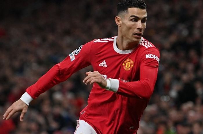 Aksi megabintang Manchester United, Cristiano Ronaldo, dalam laga kontra Atletico Madrid.