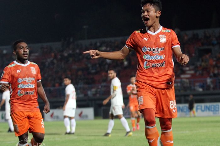 Striker Muda Borneo FC, Ulul Azmi.