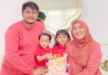 Curhat Beratnya Kerja Sambil Ngurus Anak hingga Pinggangnya Encok, Ryana Dea Beri Semangat Kepada Ibu-ibu yang Berjuang Cari Nafkah: Tahu Banget Rasanya Dilema Ninggalin Anak di Rumah