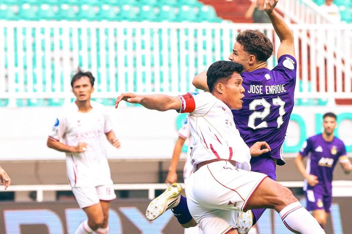 Suasana pertandingan Garudayaksa FC vs Persik Kediri pada pekan kedua Super League 2026/2027 di Stadion Pakansari, Bogor, Jumat (11/9/2026)