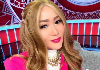 Juluki Diri Sendiri Artis Nganggur, Inul Daratista Tak Habis Pamer Kehebatannya di Dapur: Kali Ini Bikin Marmer Cake!