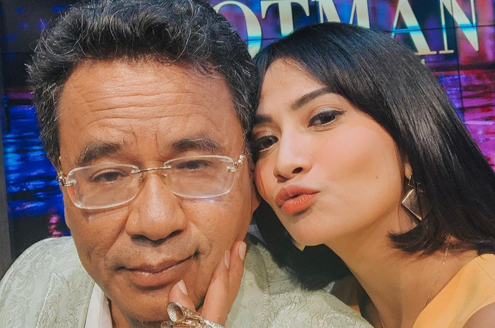 Foto mesra Vanessa Angel dan Hotman Paris 