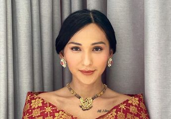 Doa Dena Rachman soal Nikah: Tuhan, Aku Udah Enggak Muda Lagi ya...