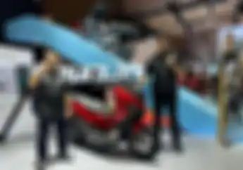 Motor Listrik MAKA Cavalry Hadir di IIMS, Pengunjung Silakan Test Ride