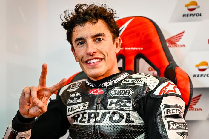 Pembalap Repsol Honda, Marc Marquez saat berada di paddok dalam rangka Tes Pramusim MotoGP di Sirkuit Sepang, Malaysia, 12 Februari 2023.