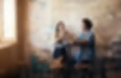 4 Cara yang Bikin Jomblo Lebih Pede Saat Kencan Online Versi School of Swipe