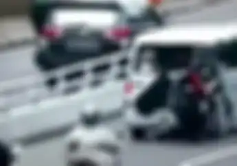 Pengojek Online Jadi Korban Daihatsu Gran Max Mundur di Flyover Kalibata, Langsung Gak Bergerak