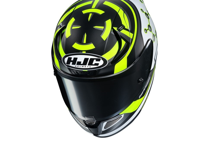 Replika helm Andrea Iannone sudah dipasarkan.