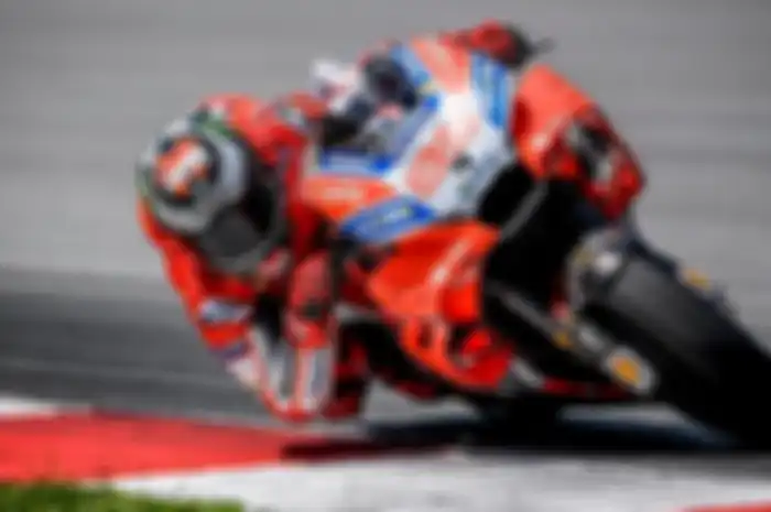 Jorge Lorenzo dengan motor Ducati berfairing baru
