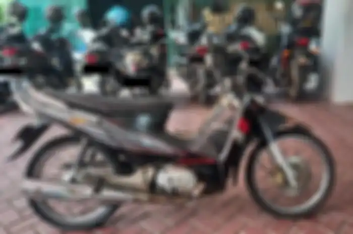 Lelang motor murah Honda Supra X 125 di Jakarta modal Rp 2 jutaan tersedia BPKB. Cocok untuk bahan restorasi.