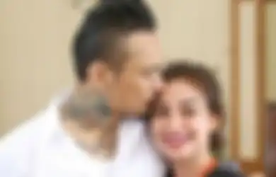 BERITA POPULER: Mendekam Dipenjara Jerinx SID Diisukan Tengah Digugat Cerai Sang Istri Hingga Nissa Sabyan yang Dikabarkan Berbadan Dua
