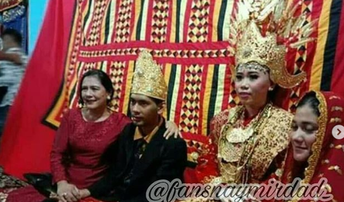 Pernikahan anak bungsu Lydia Kandou dan Jamal Mirdad