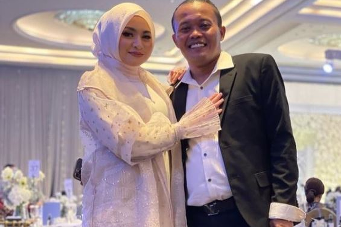 Sule dan Nathalie Holscher saat menghadiri acara pernikahan Atta dan Aurel