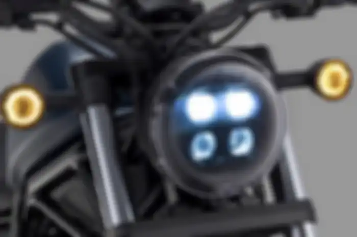 Lampu LED pada Honda CMX500 Rebel.