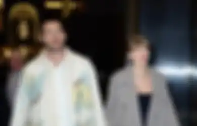 Dari Salting Sampai Ciuman Setelah Tampil, Ini 4 Momen Taylor Swift dan Travis Kelce di Argentina